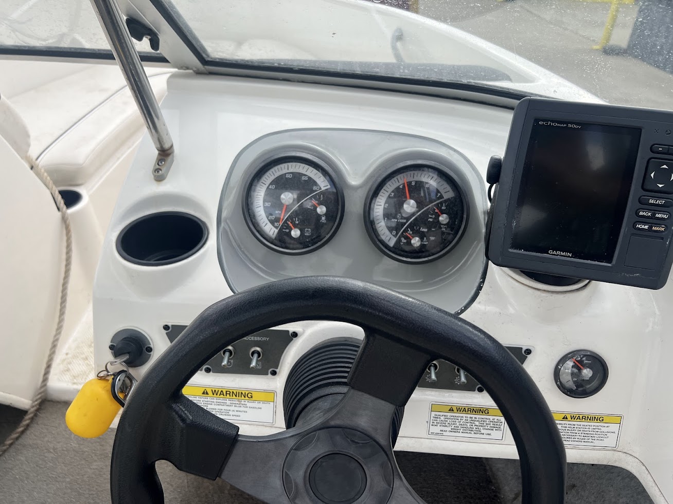 Bayliner 175 boat detail view